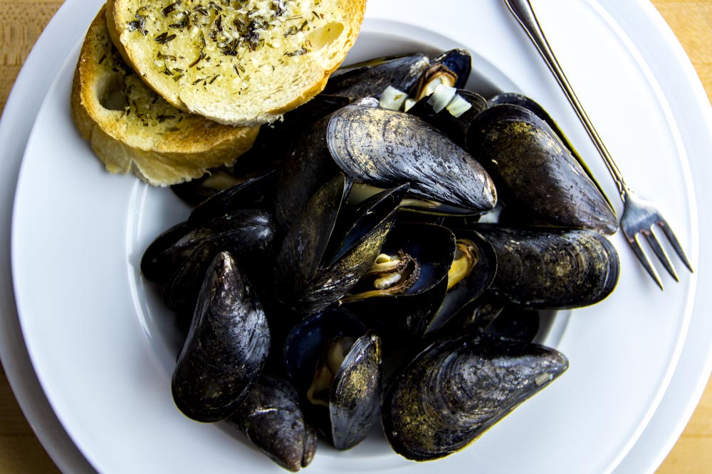 Garlic & Fennel Mussels