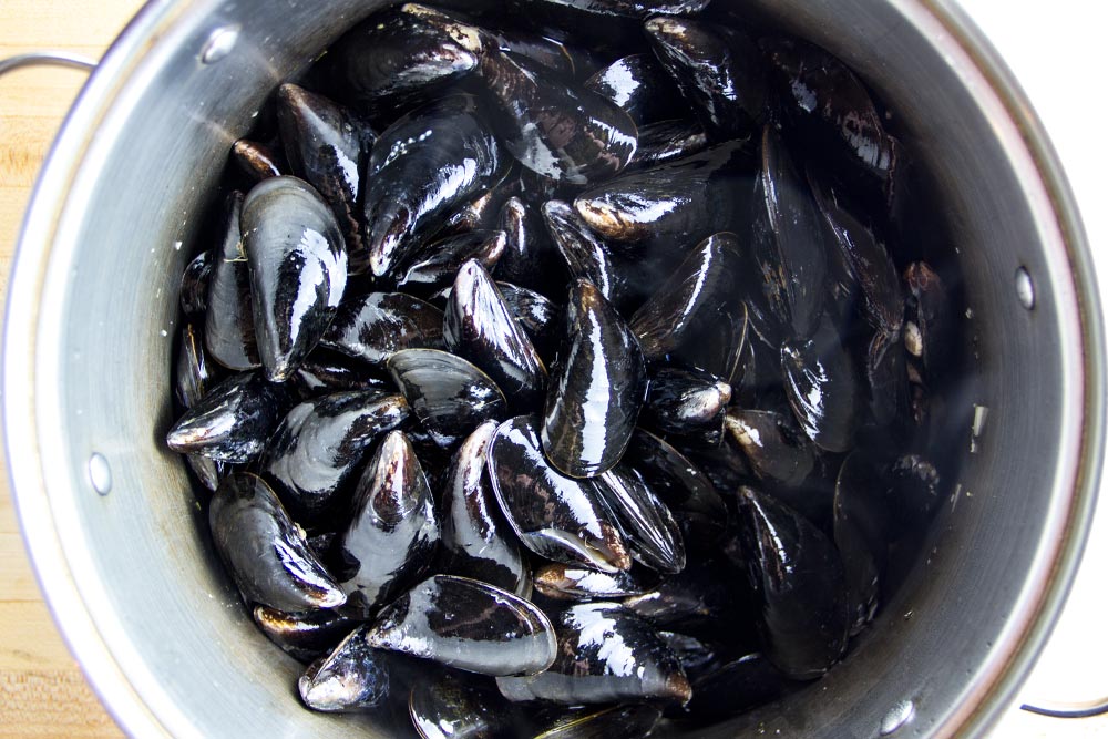 Steaming Mussels in Large Pot