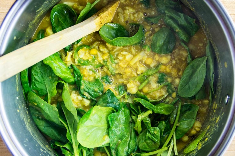 Vegetarian Cauliflower & Spinach Dal Recipe
