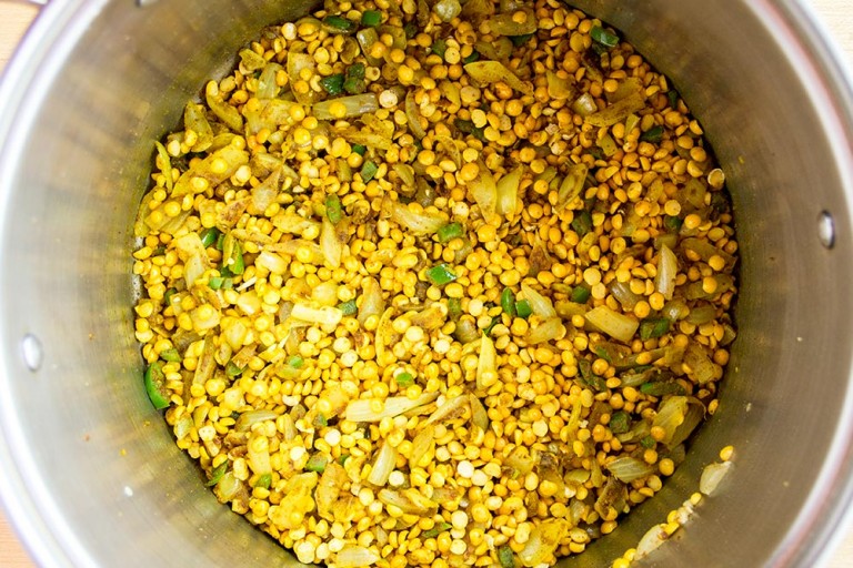 Vegetarian Cauliflower & Spinach Dal Recipe