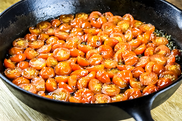 Roasted Cherry Tomatoes with Garlic