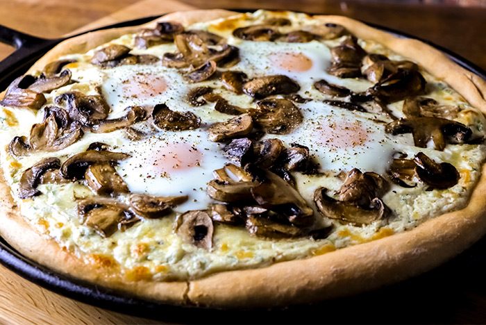 Mushroom & Egg Pizza
