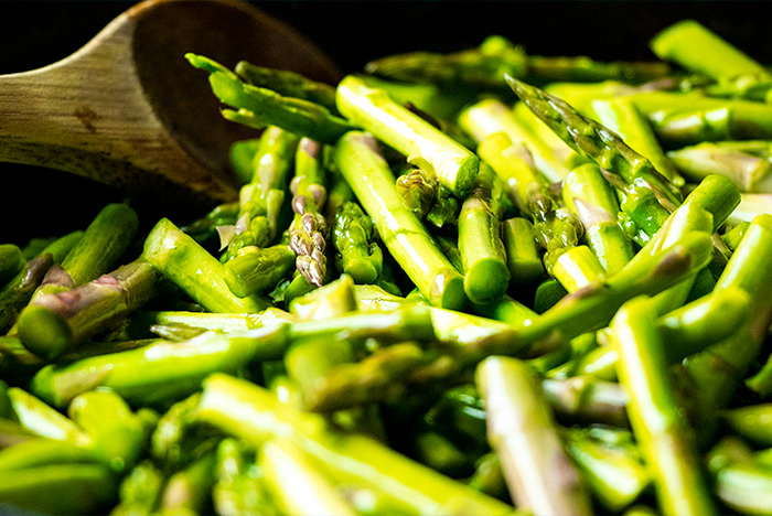 Cooking Asparagus in Skillet